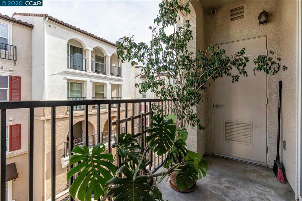 94de7d2703d8a8a3b47a094278db2360e3370470_original