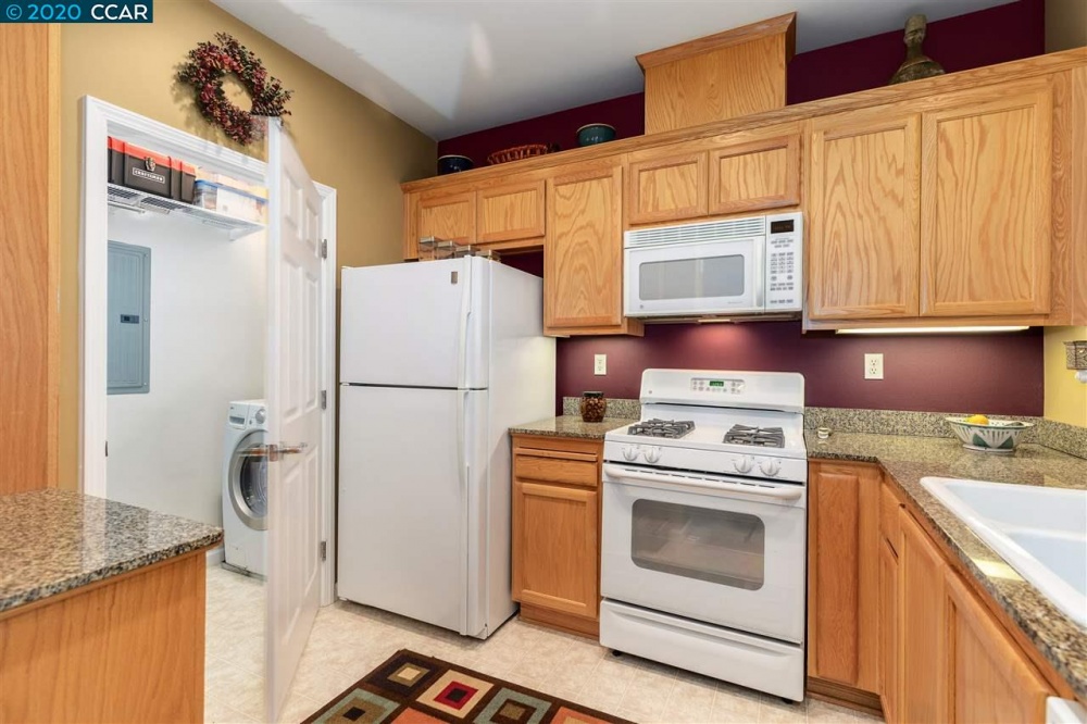 ab759602625ed2d60ccc894465c8c7b3144840f3_original