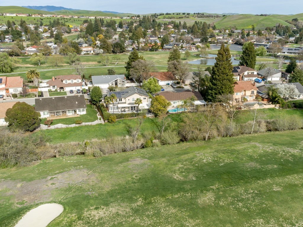 061_9463 Thunderbird Pl6