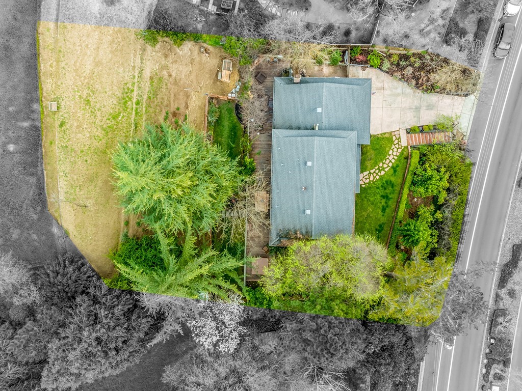 032_823 El Cerro Blvd7