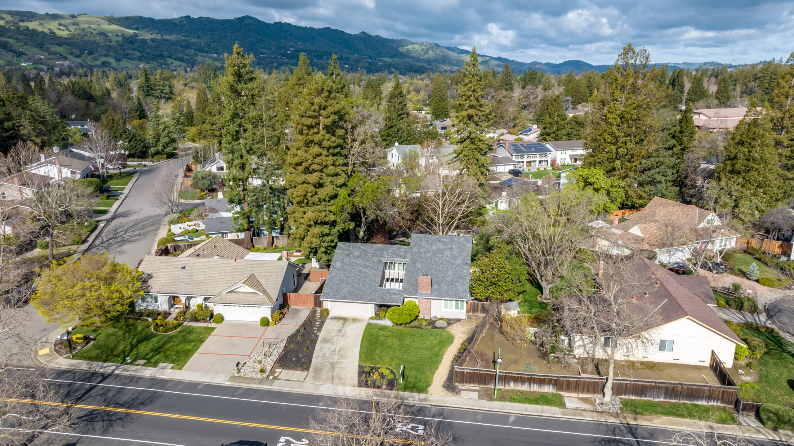 050_1138 Greenbrook Dr2