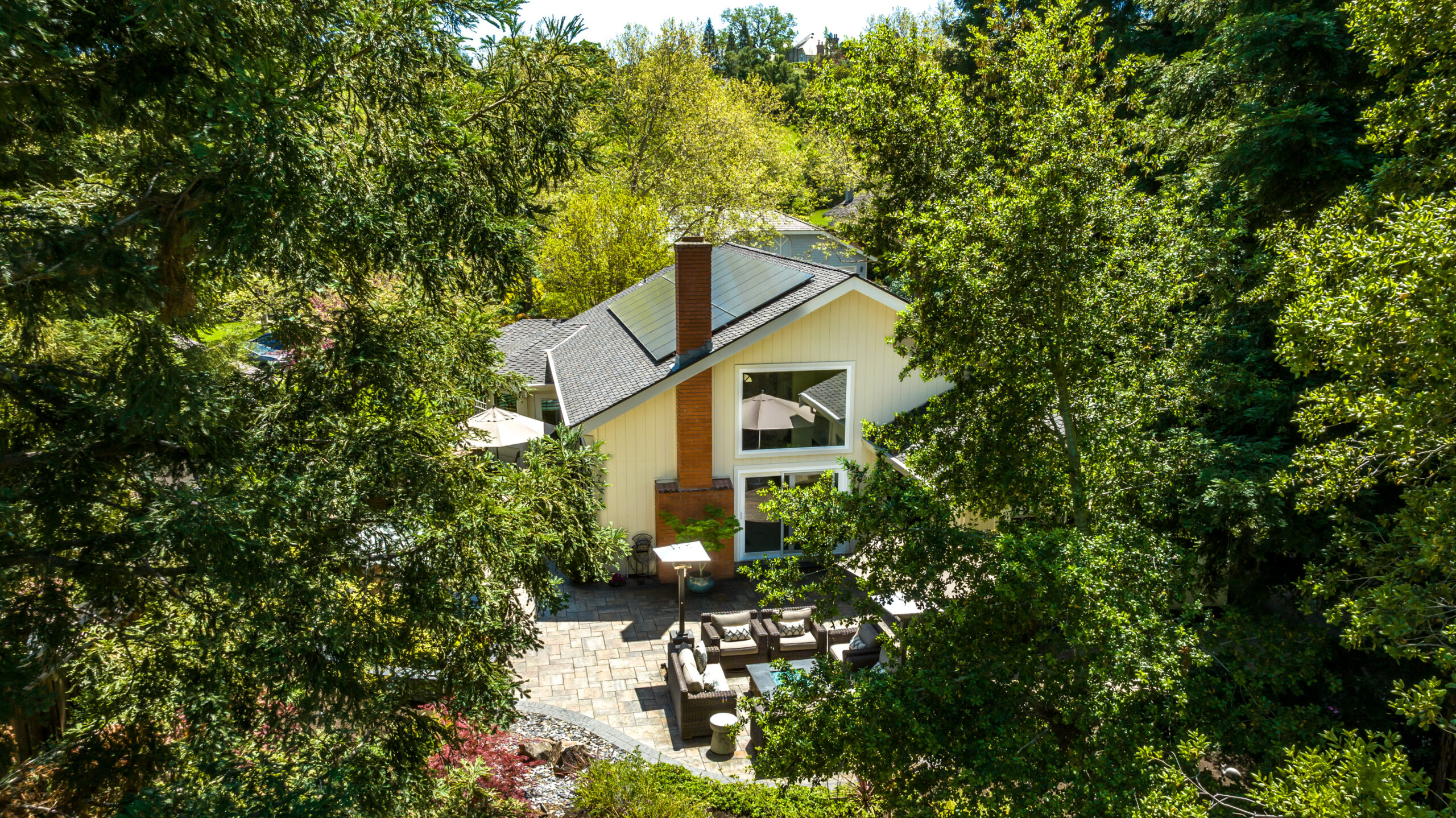 011_126 Oakridge Dr9