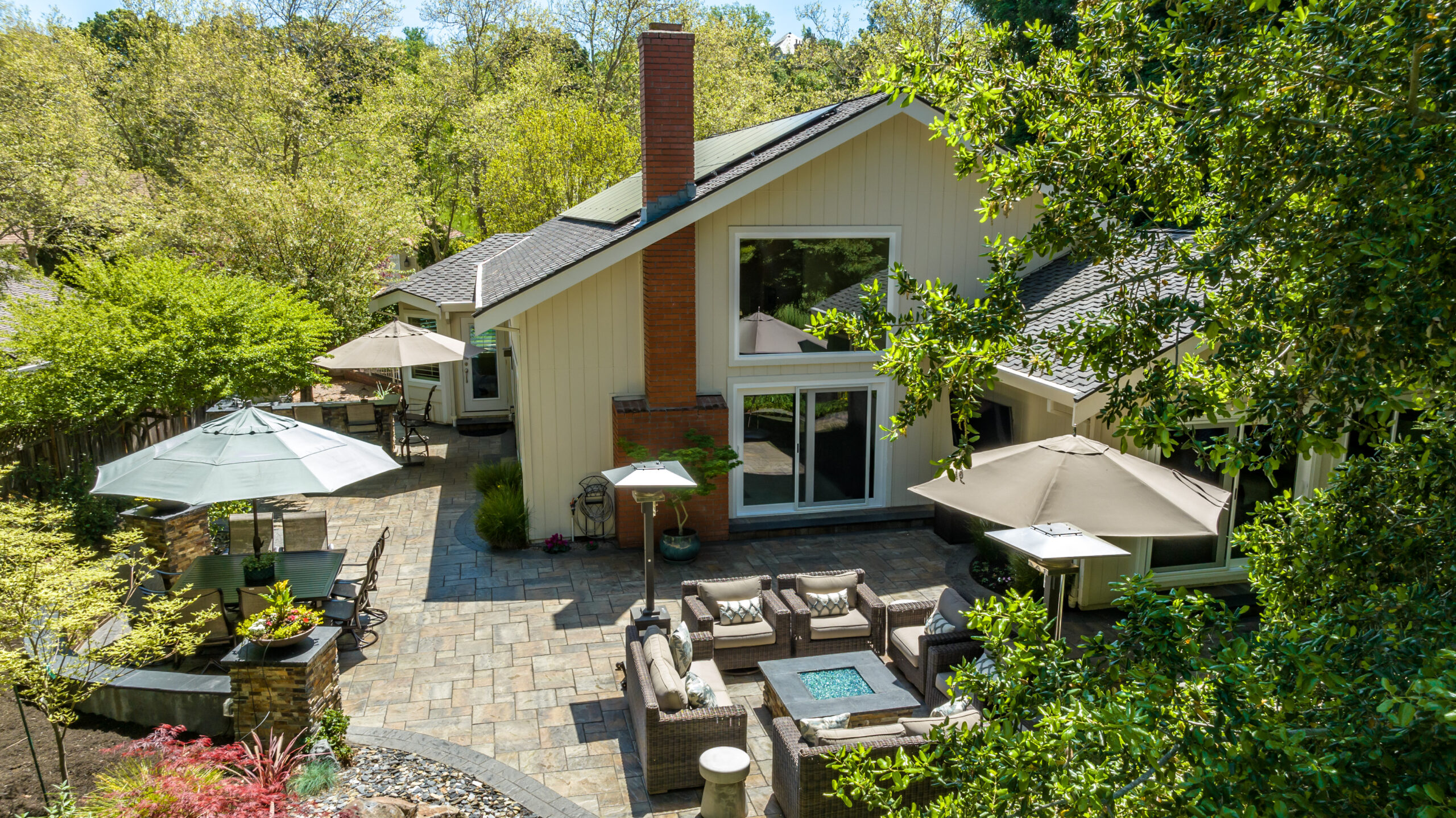 012_126 Oakridge Dr10