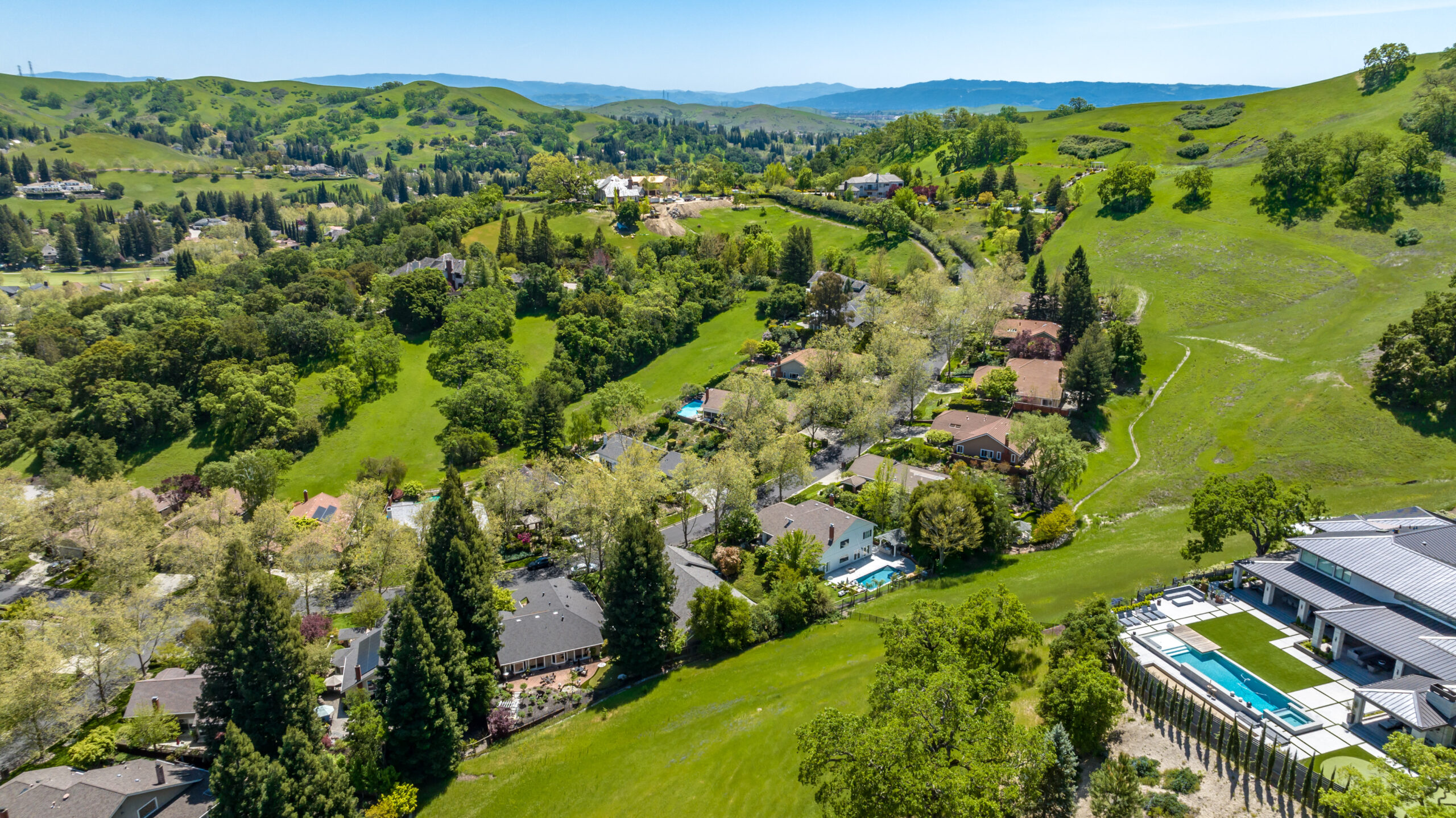 016_126 Oakridge Dr14